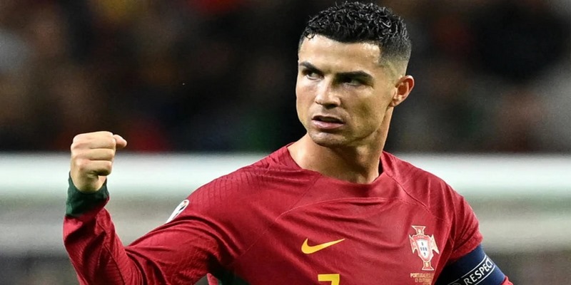 Cristiano Ronaldo nổi danh trong màu áo số 7 huyền thoại