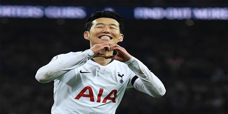 Son Heung-min - ngôi sao bóng đá đến từ châu Á mặc áo số 7